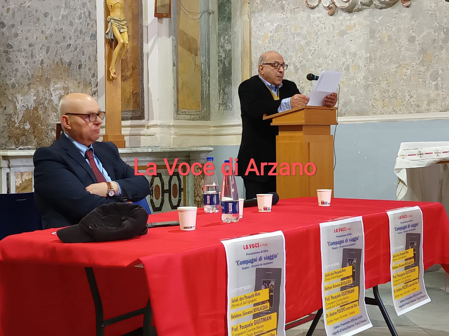 Presentazione del libro “Compagni di viaggio”, partecipazione modesta. Assente tutta la “cultura” arzanese