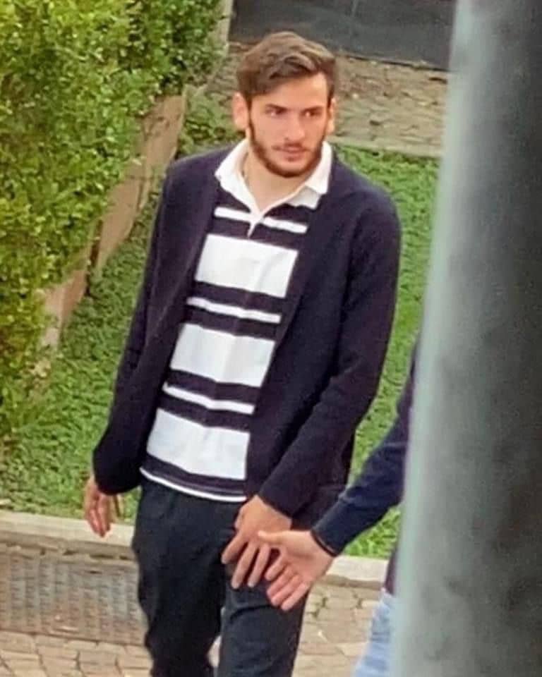 KVARATSKHELIA SI RIFÀ IL LOOK DA KITON