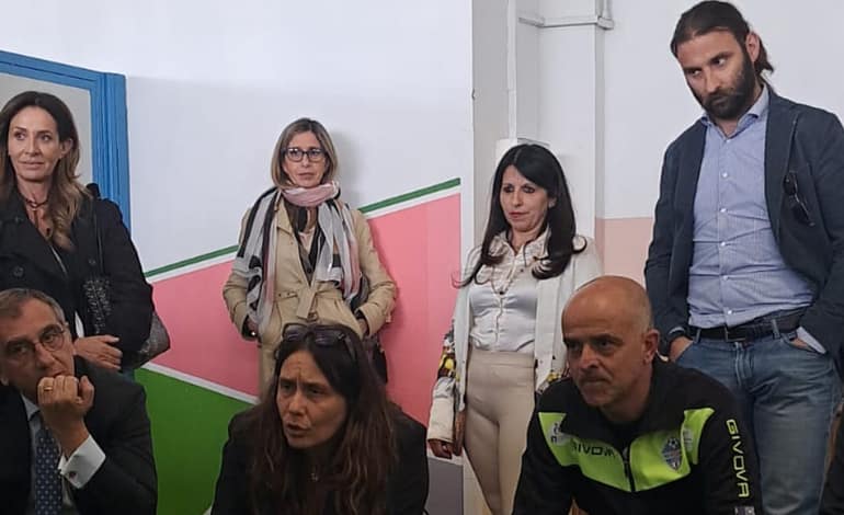 La ministra per la disabilita Alessandra Locatelli in visita all’associazione “Noi Possiamo”