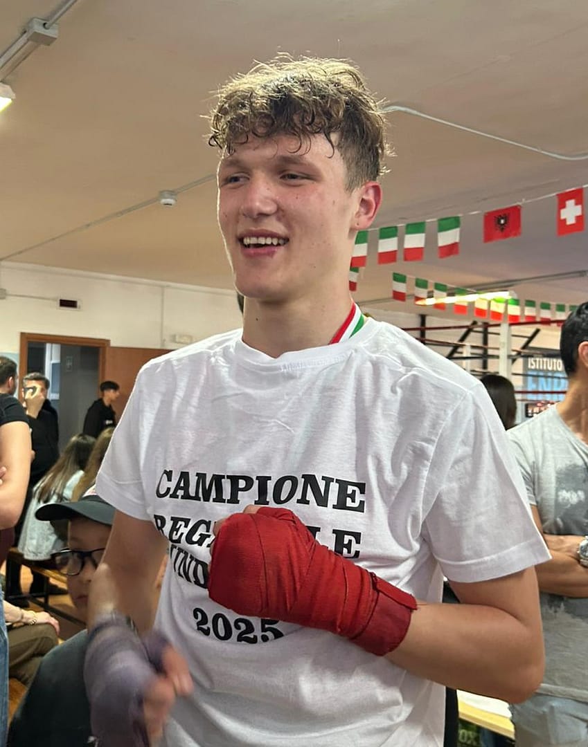 Pugilato 60kg, l’arzanese Alex Paraschiva è campione regionale U19